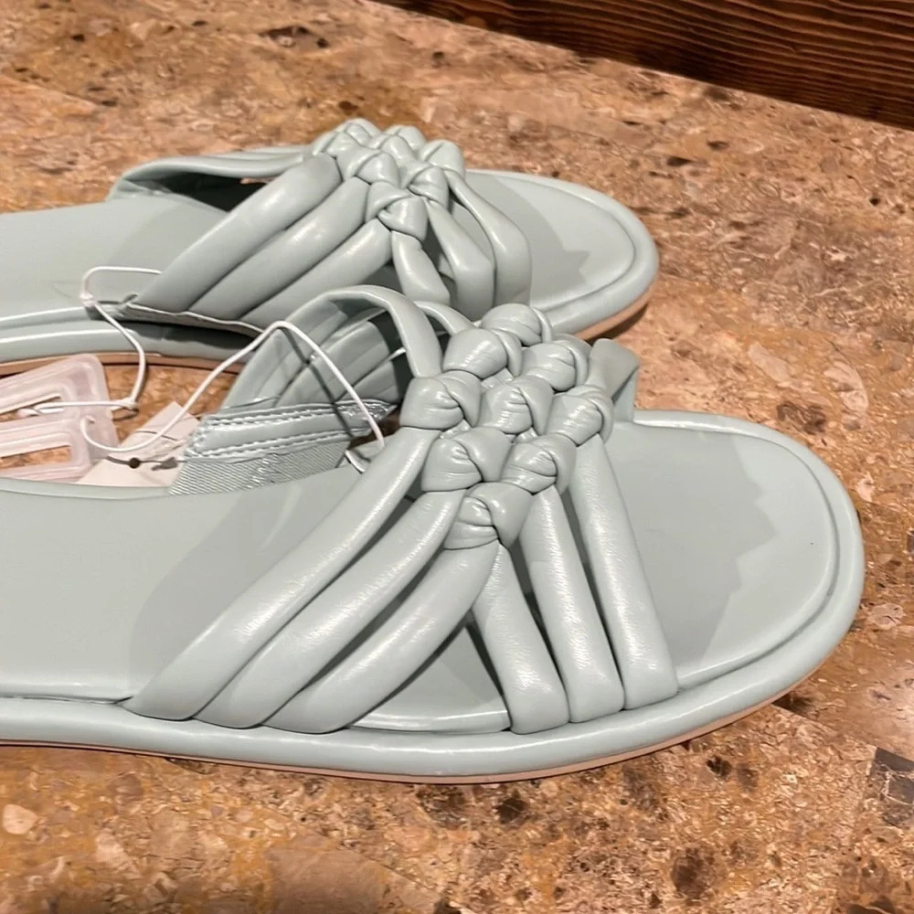 Women’s Sandals - Picture 6 of 9